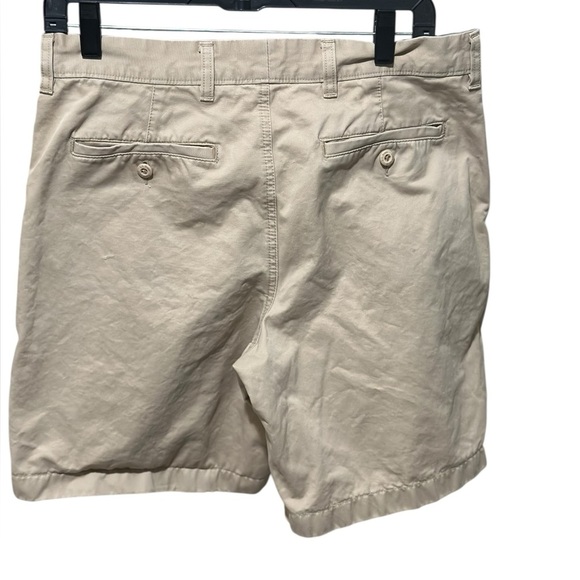 L.L. Bean Men's Tan Shorts Size 32W - Picture 2 of 13